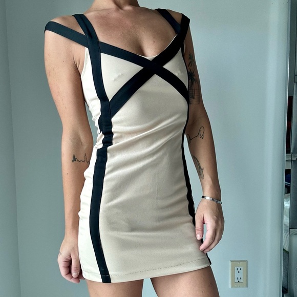 Dresses & Skirts - Bandage mini dress